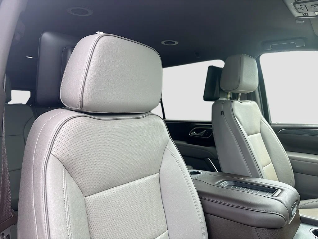 Used 2024 Silver GMC SLT image 41