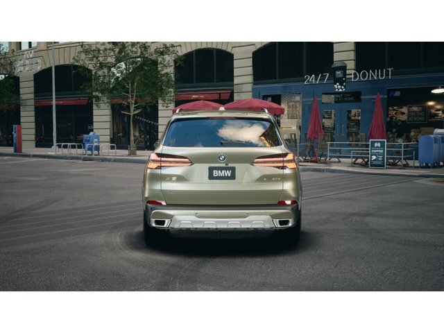 New 2026 Manhattan Green Metallic BMW xDrive50e image 5