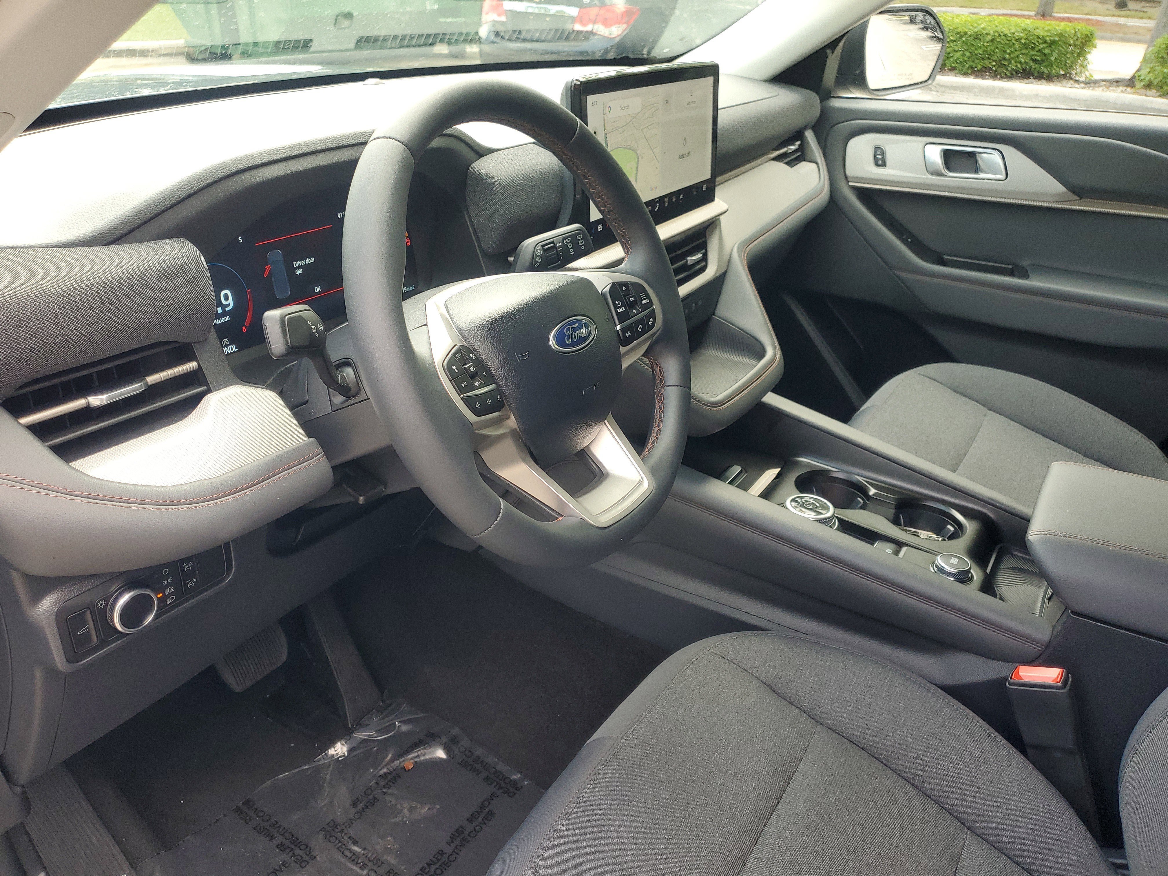 Used 2025 Vapor Blue Ford Active image 18