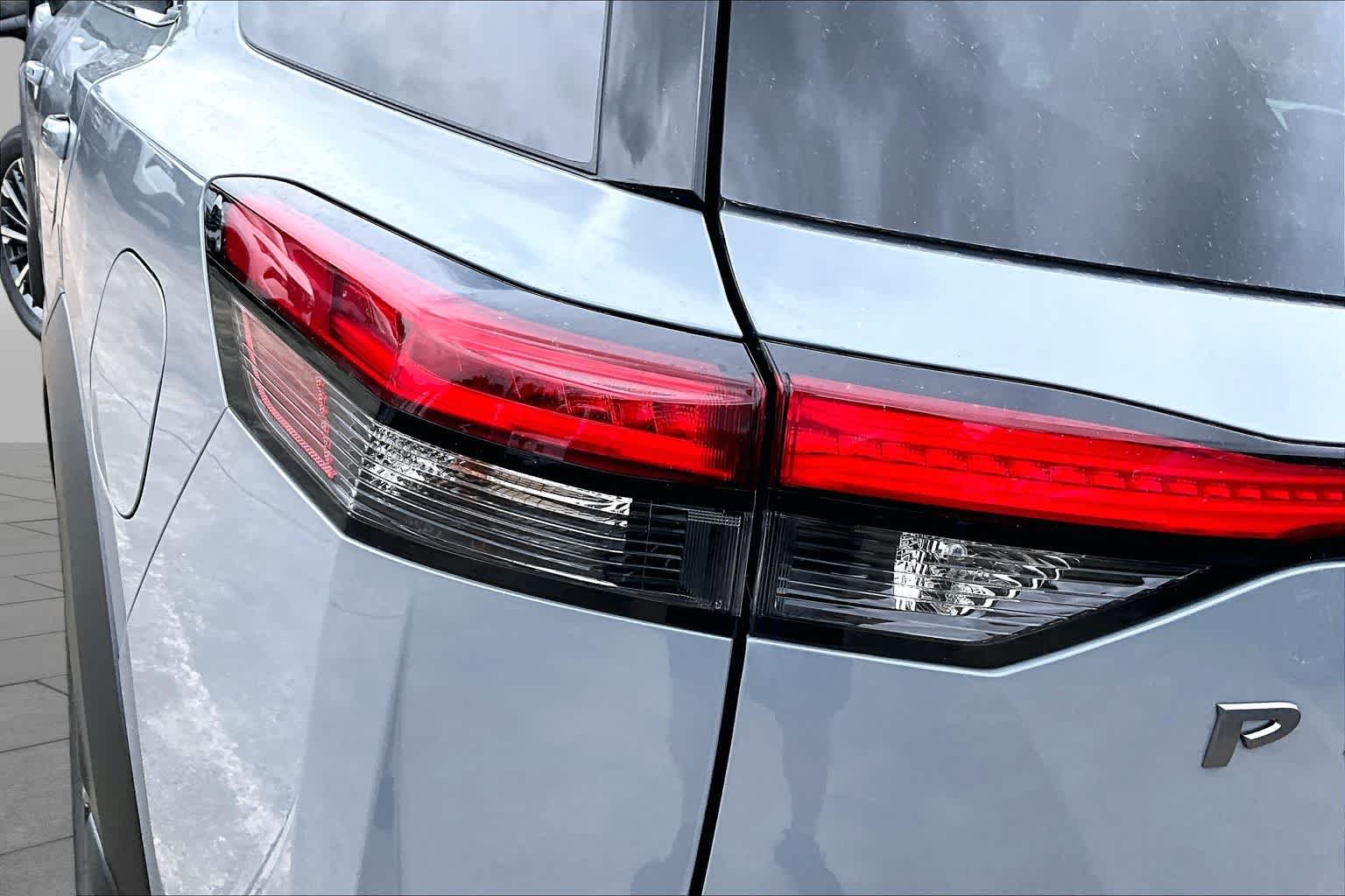 New 2026 Boulder Gray Pearl Nissan Platinum image 12