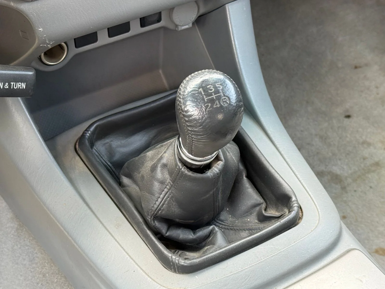 Used 2010  Toyota Base image 17