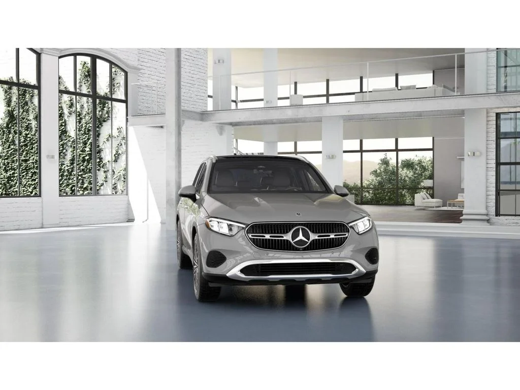New 2027 White Mercedes-Benz GLC 300 image 40