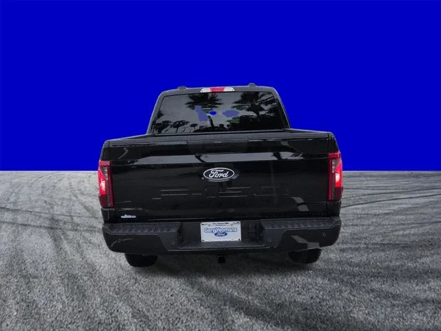 New 2026 Agate Black Metallic Ford XLT image 5