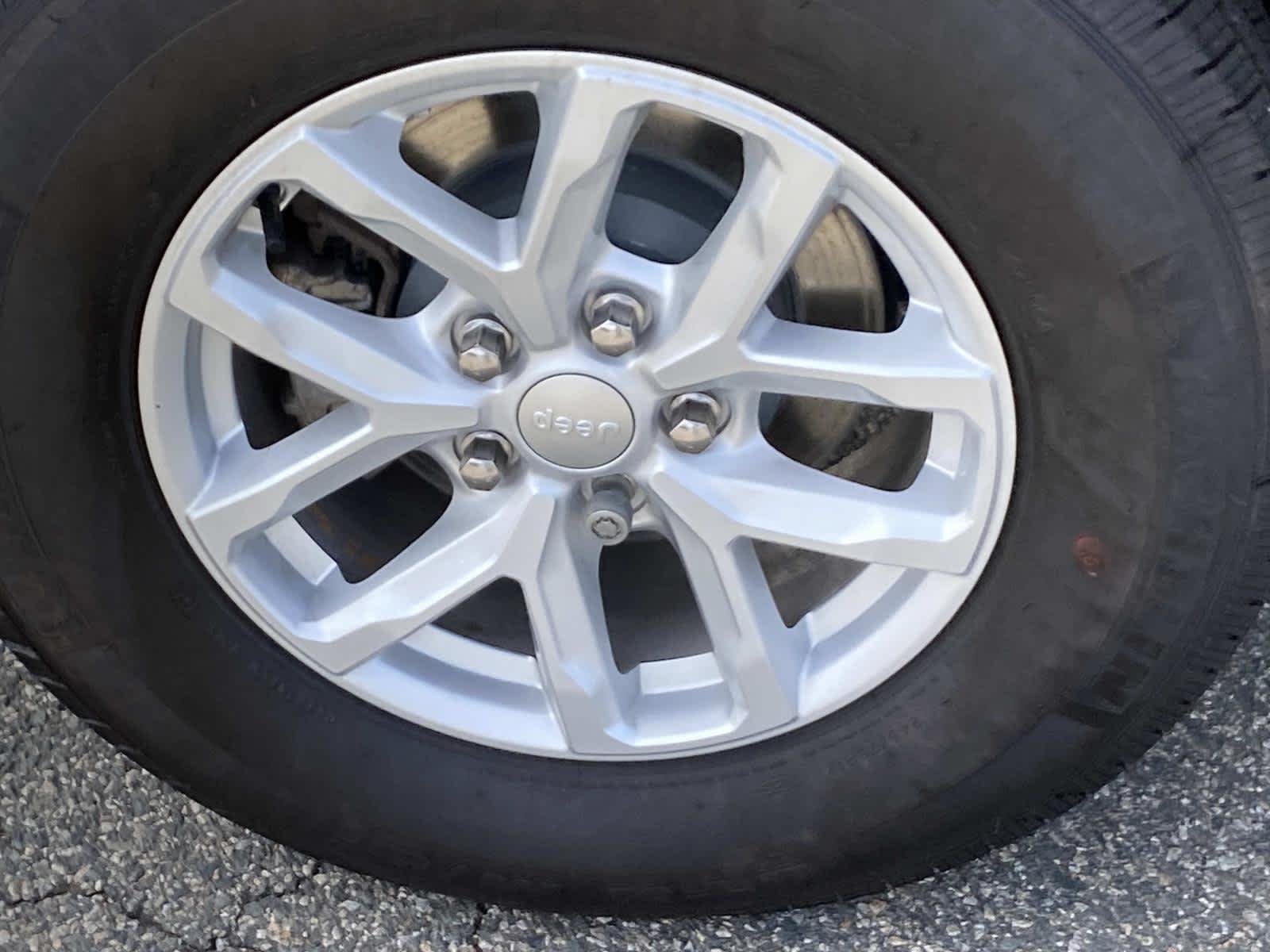 Certified Used 2023 Sting-Gray Clearcoat Jeep Sport S image 26