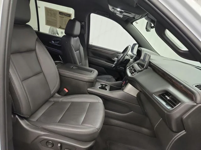 Used 2022 White Chevrolet Z71 image 40