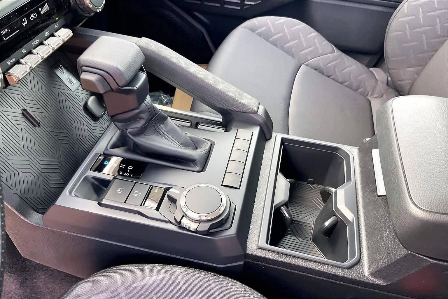 2026 Toyota Tacoma SR - Photo 5