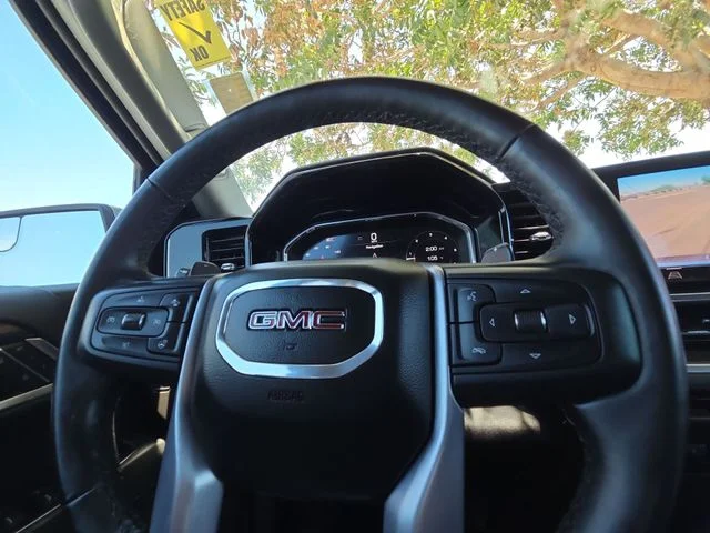 Used 2025 Red GMC SLT image 3