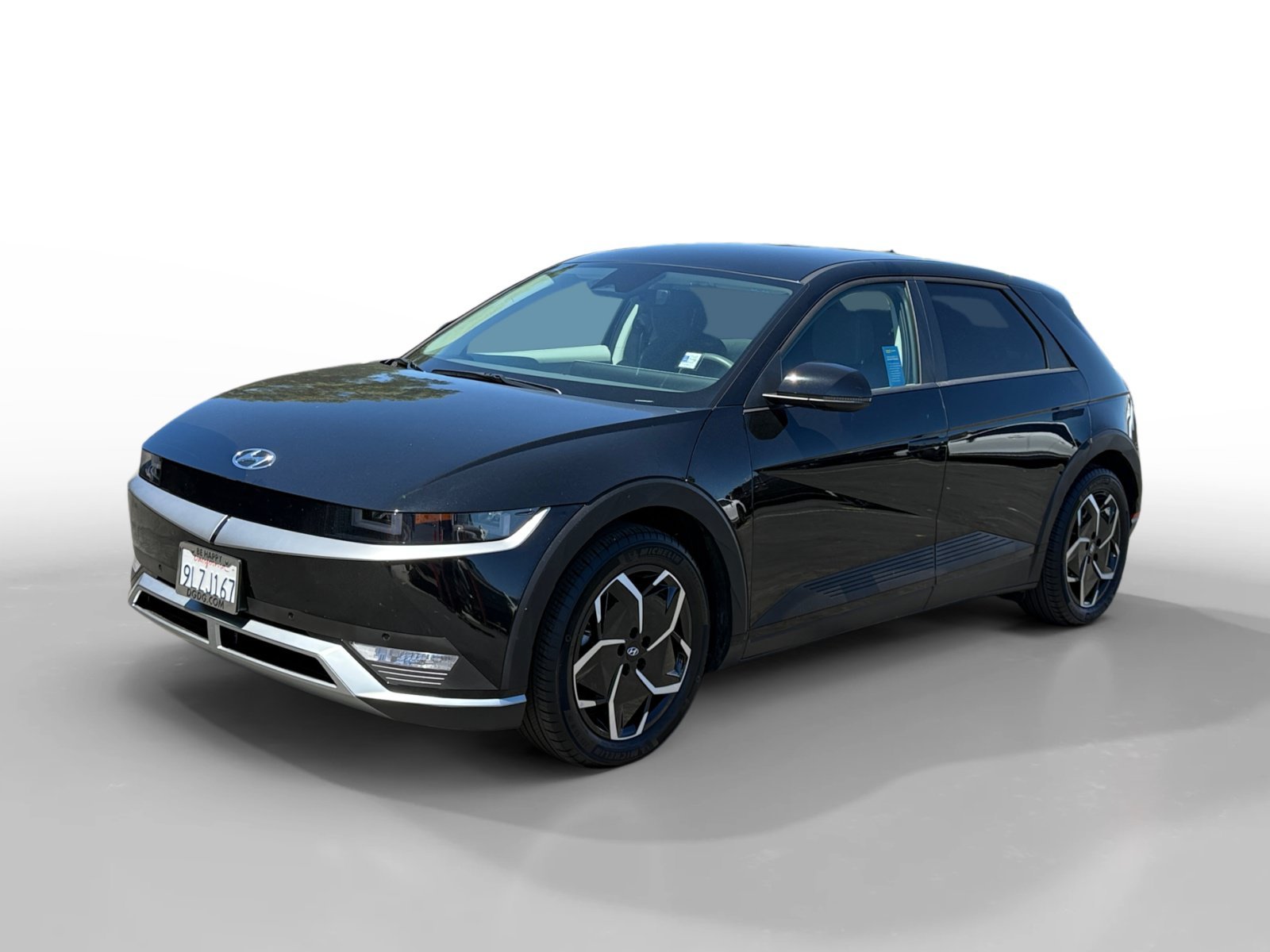 Used 2024 Abyss Black Hyundai SEL image 1