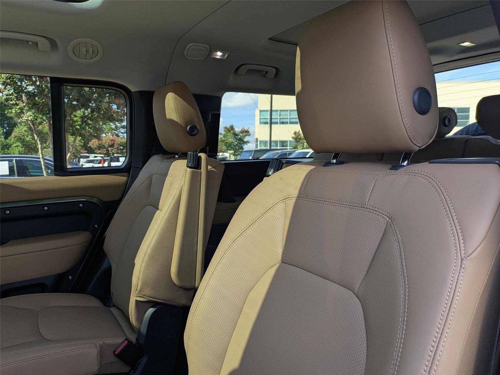 New 2026 Woolstone Green Land Rover S image 29