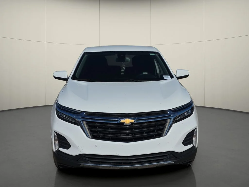 Used 2023 White Chevrolet LT image 2