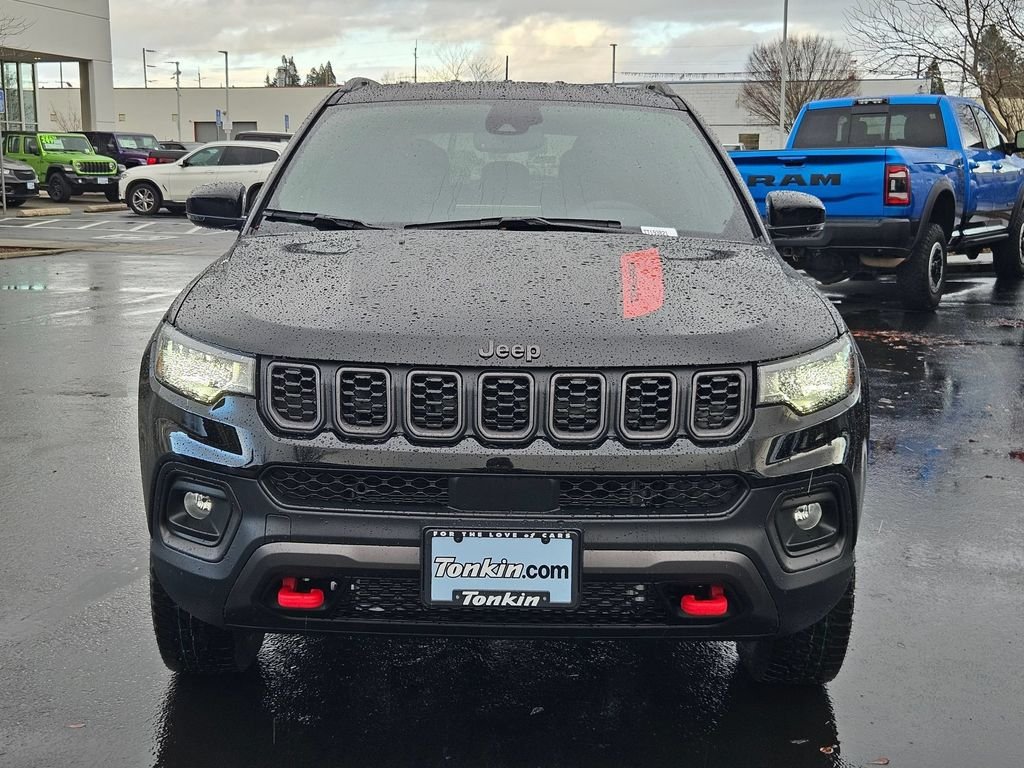 Used 2026 Diamond Black Crystal Pearlcoat Jeep Trailhawk image 8