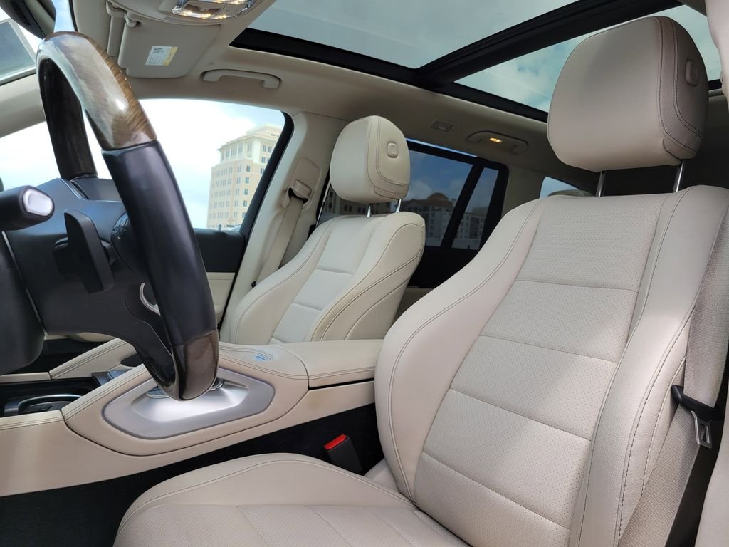 Certified Used 2023 White Mercedes-Benz GLS 450 image 27