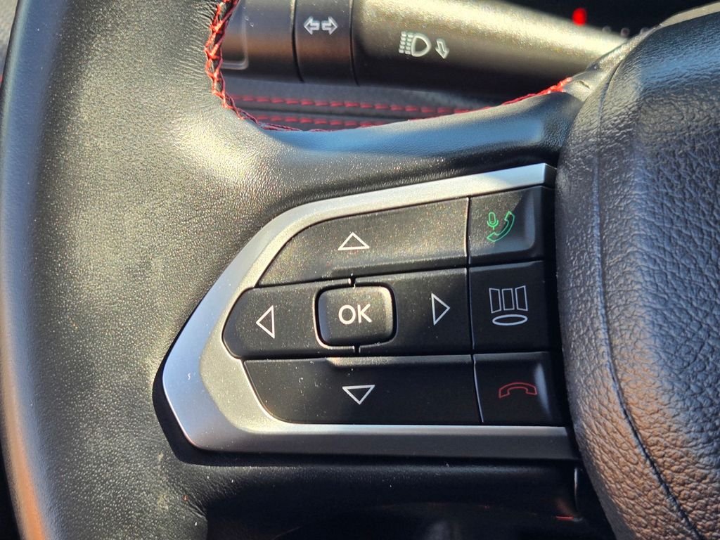 Used 2022 Black Jeep Trailhawk image 25