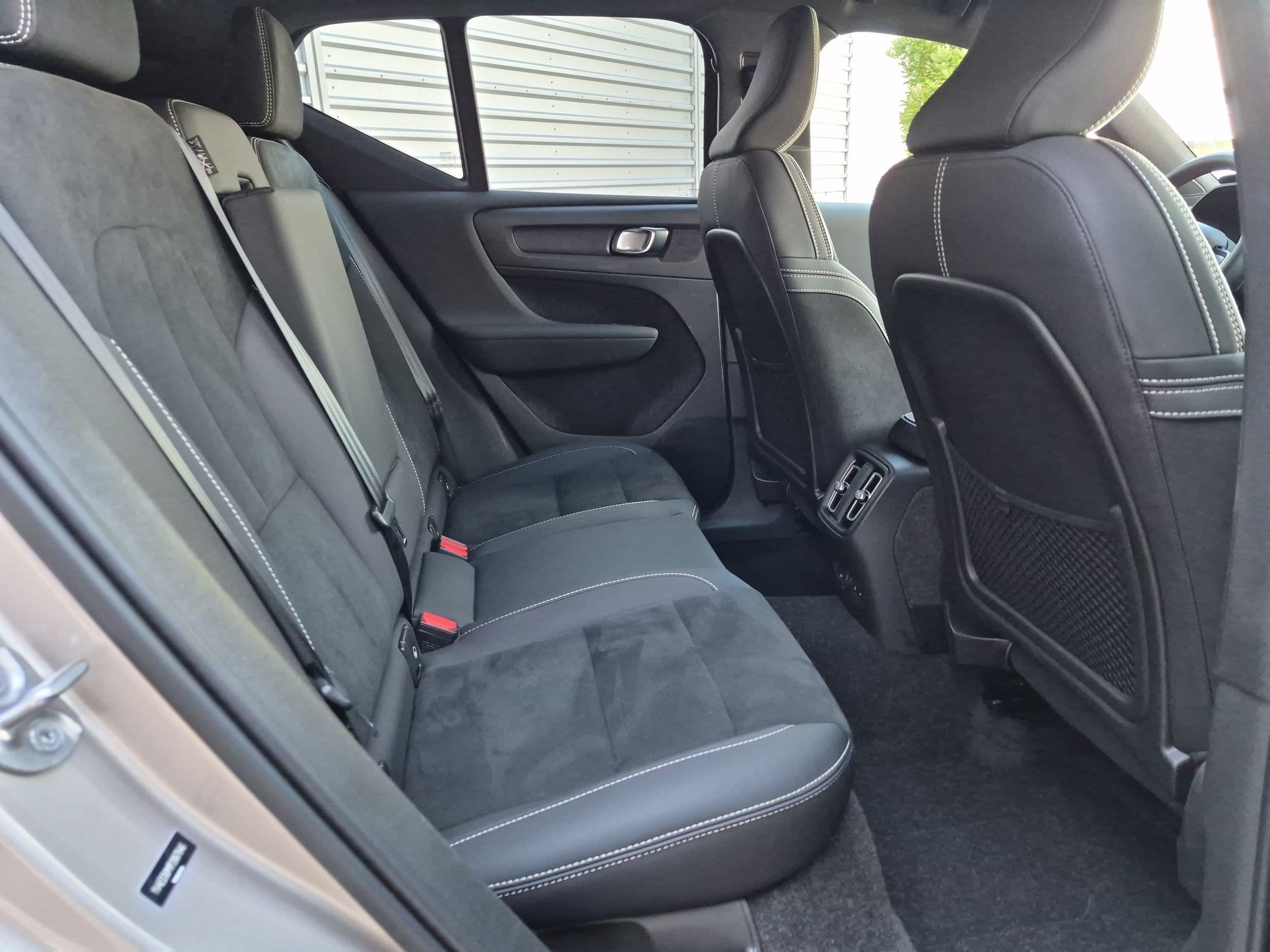 Certified Used 2023 Bright Dusk Volvo Ultimate image 28