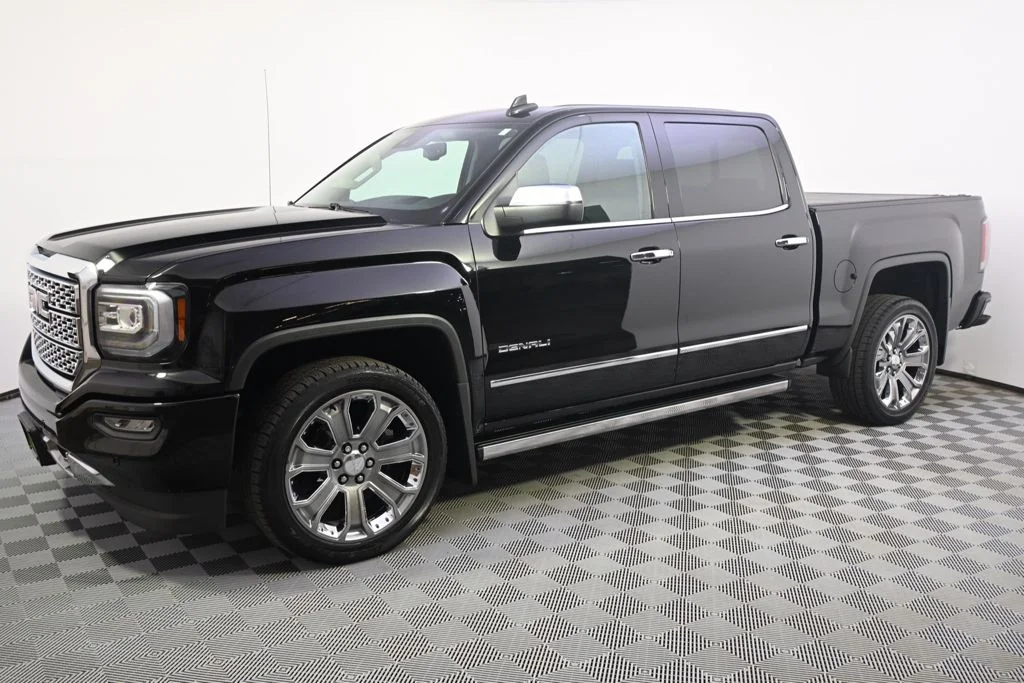 Used 2017 GMC Sierra 1500 Denali Denali with VIN 3GTU2PEJ1HG178531 for sale in St. Louis Park, Minnesota