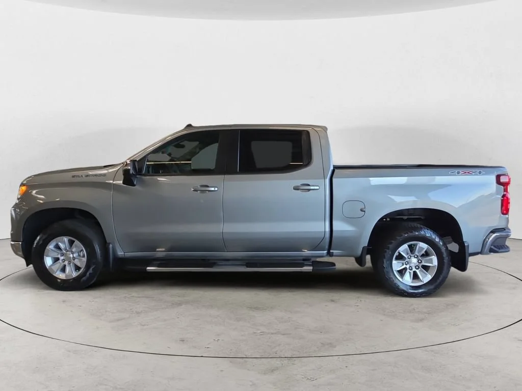 Used 2023 Sterling Gray Metallic Chevrolet LT image 8