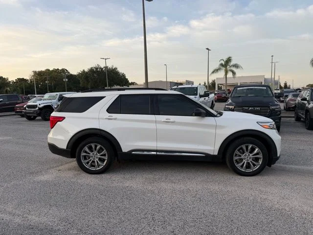 Used 2020 White Ford XLT image 7
