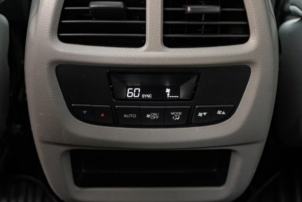 Used 2017 Blue Honda EX-L image 9