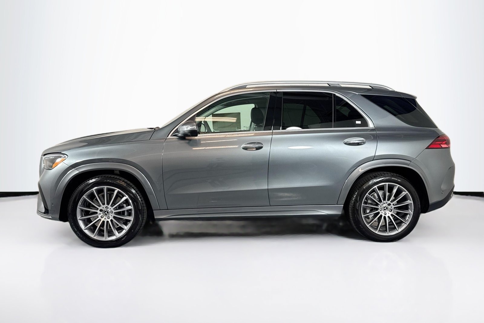 New 2026 Selenite Grey Metallic Mercedes-Benz GLE 350 image 8