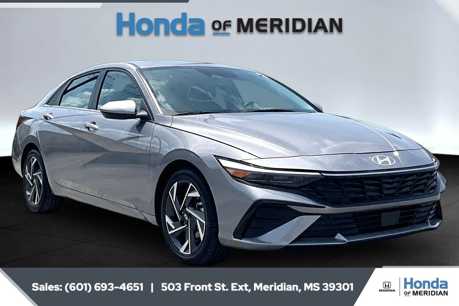 Used 2025 Fluid Metal Hyundai SEL Convenience image 1