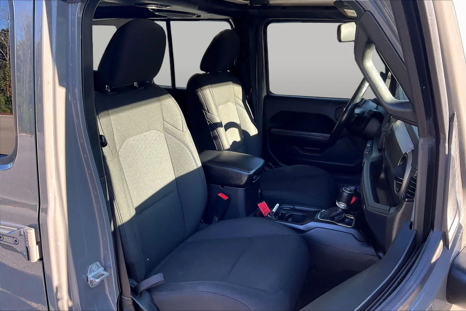 Used 2018 Sting-Gray Clearcoat Jeep Sport S image 9