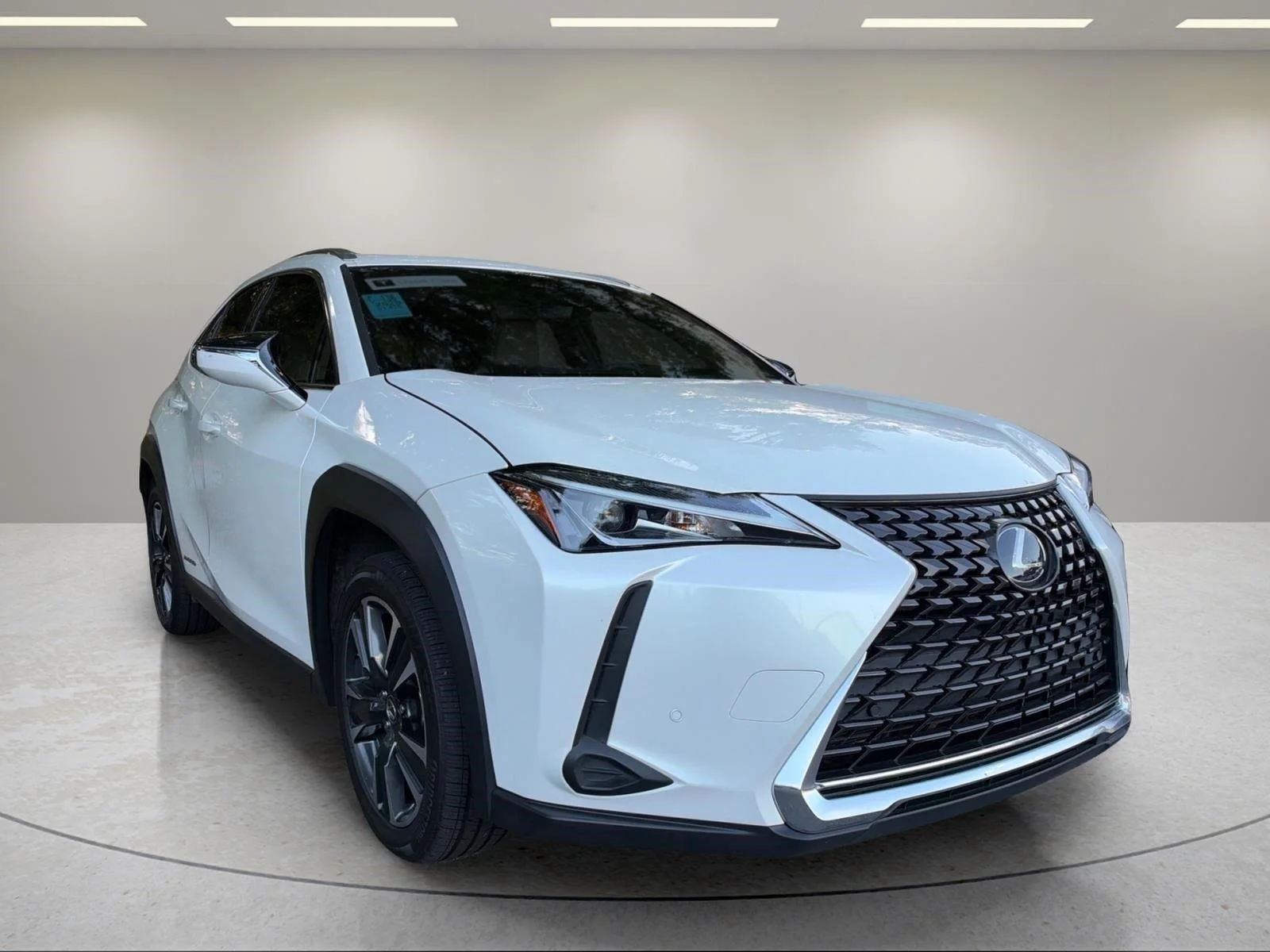 Used 2020 Eminent White Pearl Lexus UX 250h image 10