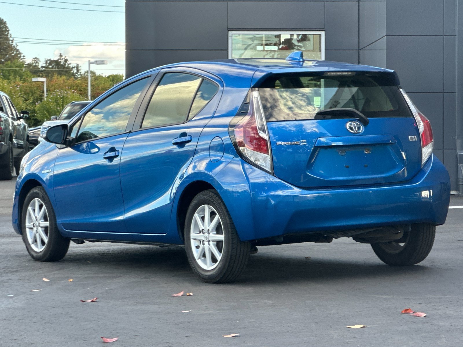 Used 2016 Blue Streak Metallic Toyota Four image 5