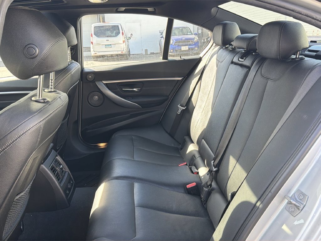 Used 2018 Glacier Silver Metallic BMW 340i xDrive image 10