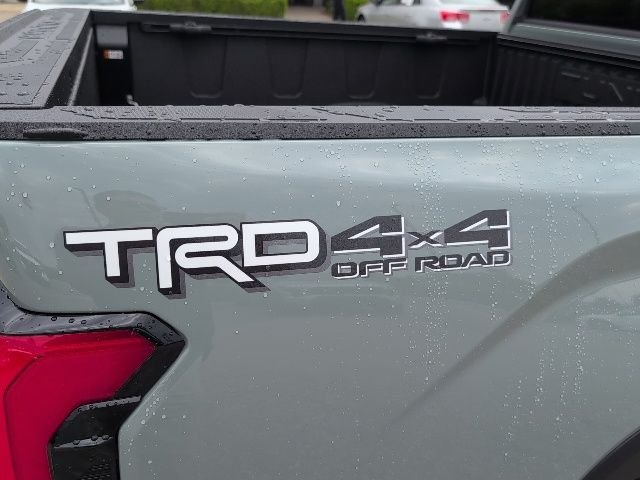 New 2026 Lunar Rock Toyota SR5 image 21