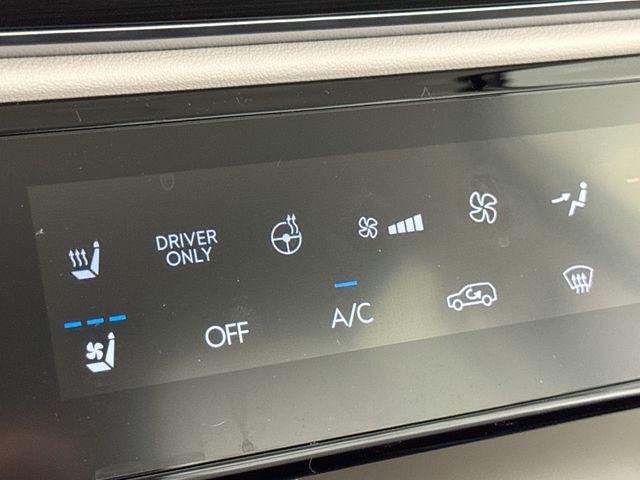 New 2026 White Hyundai Blue SEL Premium 8P image 19