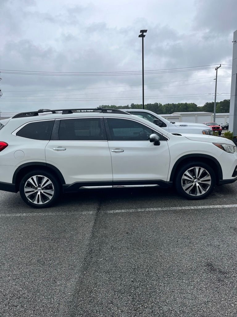 2019 Subaru Ascent Touring's photo