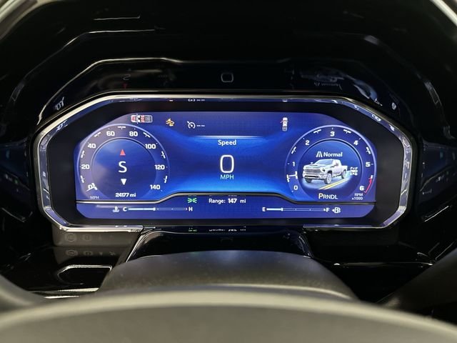 Used 2025 White Chevrolet LT image 12