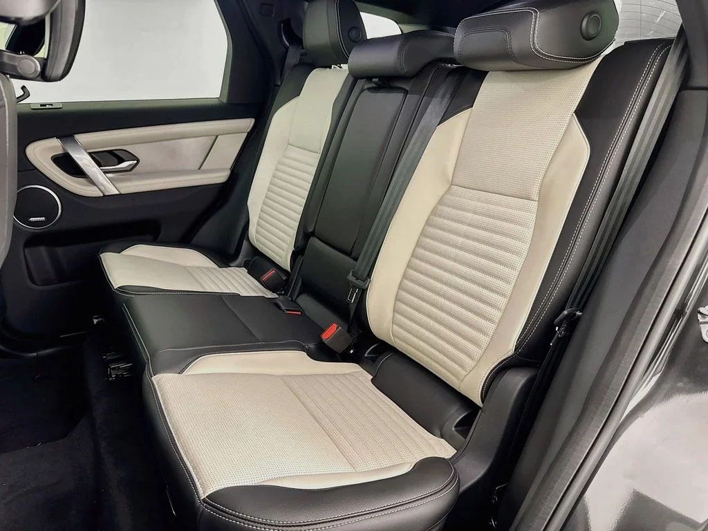 New 2026 Carpathian Grey Land Rover Landmark image 25