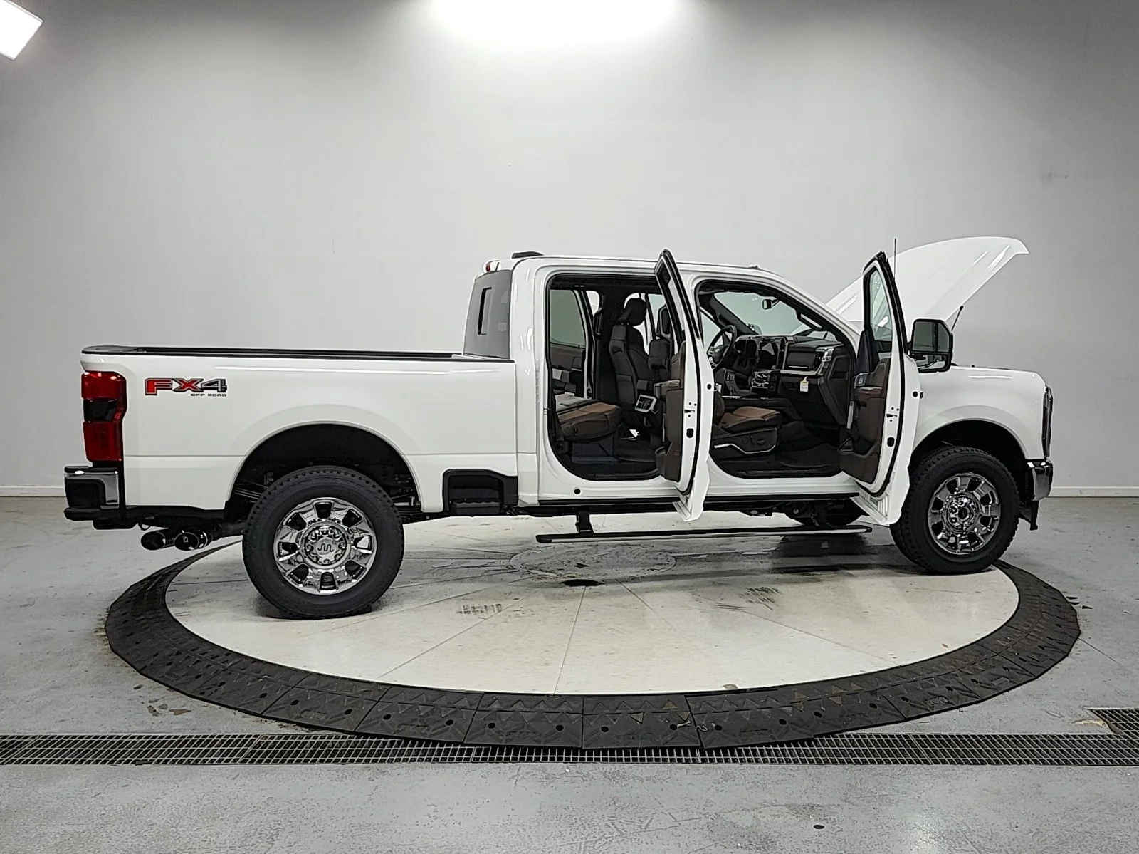New 2026 White Ford King Ranch image 17