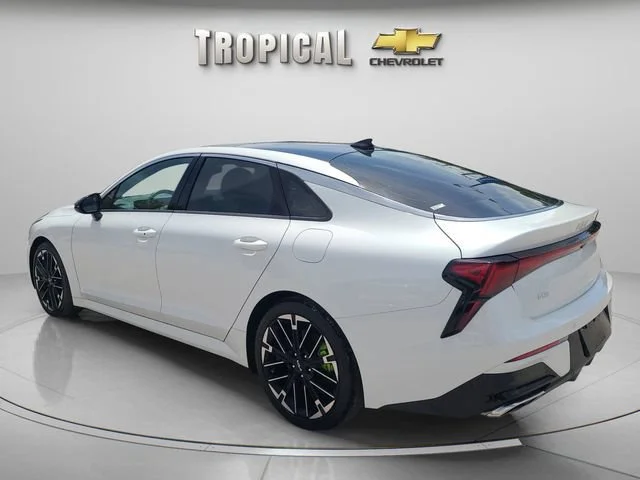 Used 2025  Kia GT image 3