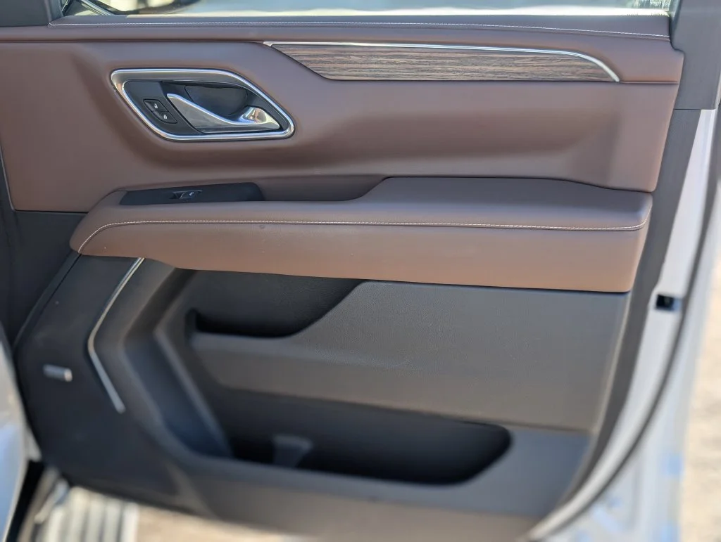 Used 2021 Beige Chevrolet High Country image 43