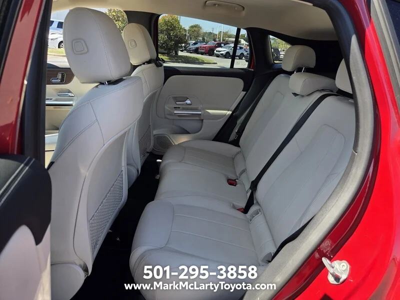 Used 2023 MANUFAKTUR Patagonia Red MERCEDES-BENZ GLA 250 4MATIC® SUV image 10