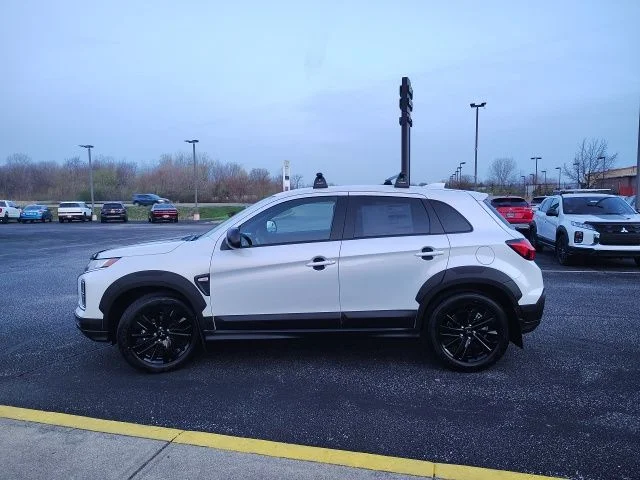 New 2026 White Mitsubishi  image 4