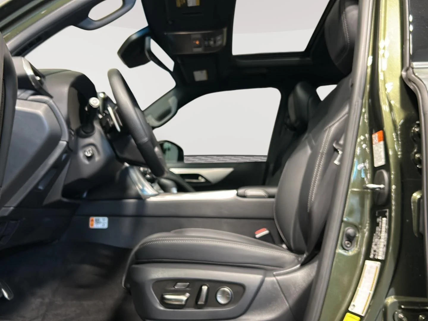 New 2026 Nori Green Pearl Lexus LX 700h F SPORT Handling image 4
