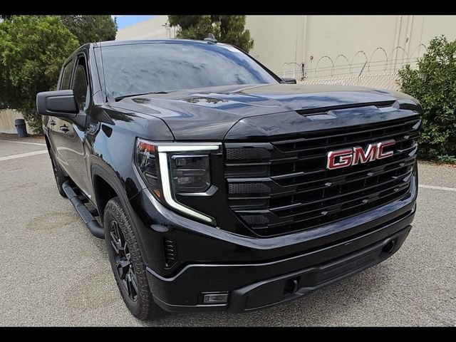 Used 2023 ONYX BLACK GMC Elevation image 2