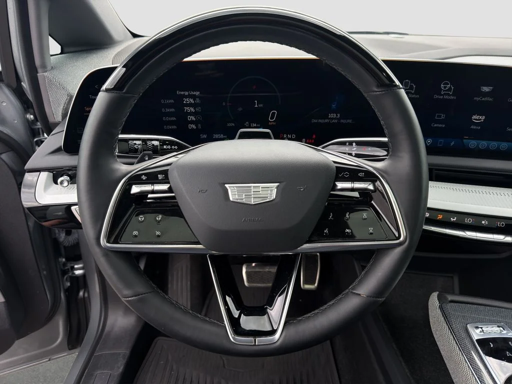 Used 2025 Silver Cadillac Luxury image 10
