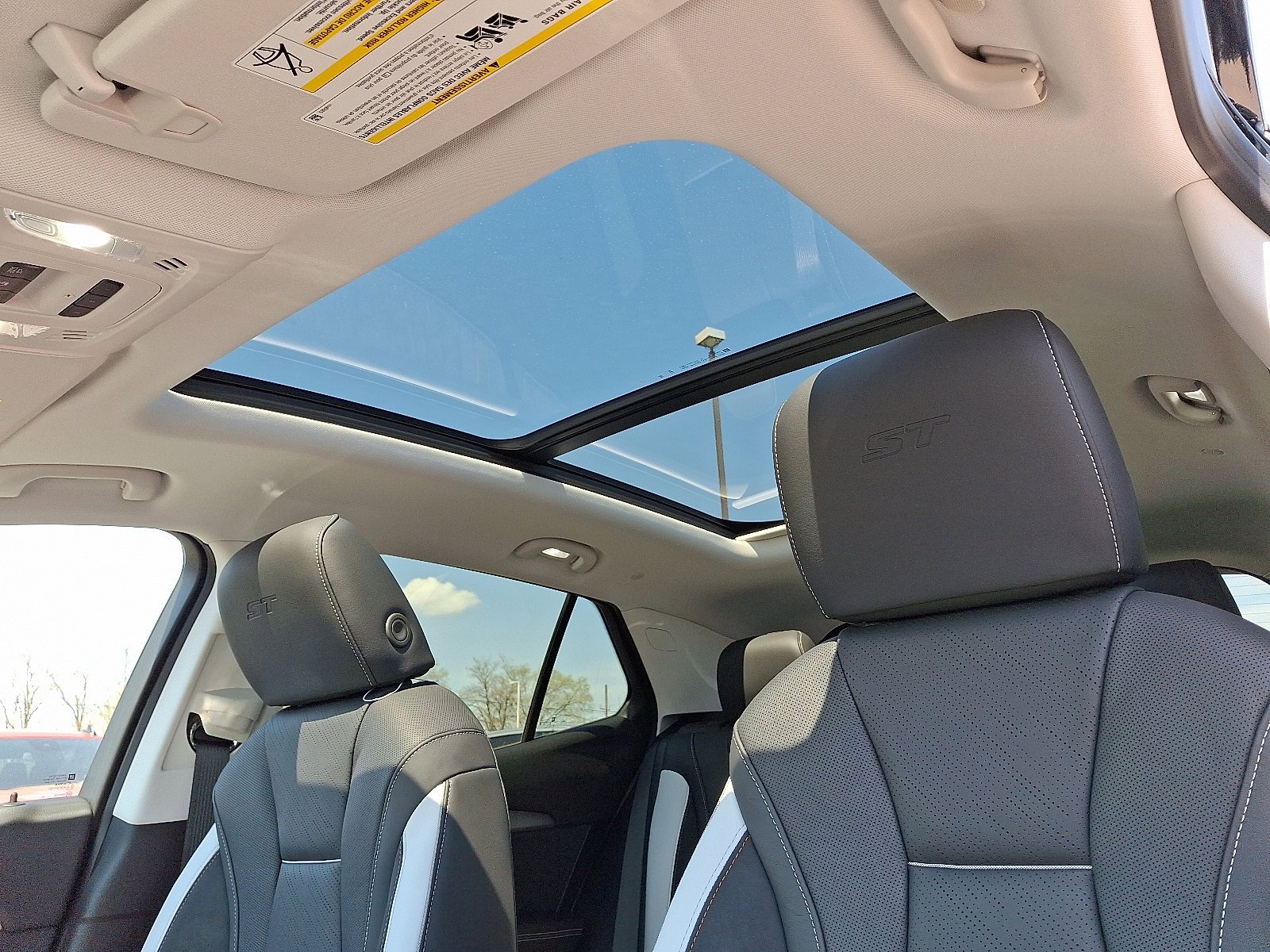 2026 Buick Envision Sport Touring - Photo 9