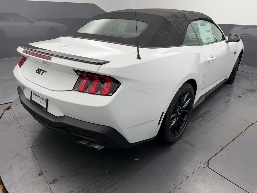 2025 Ford Mustang GT Premium Convertible - Photo 14