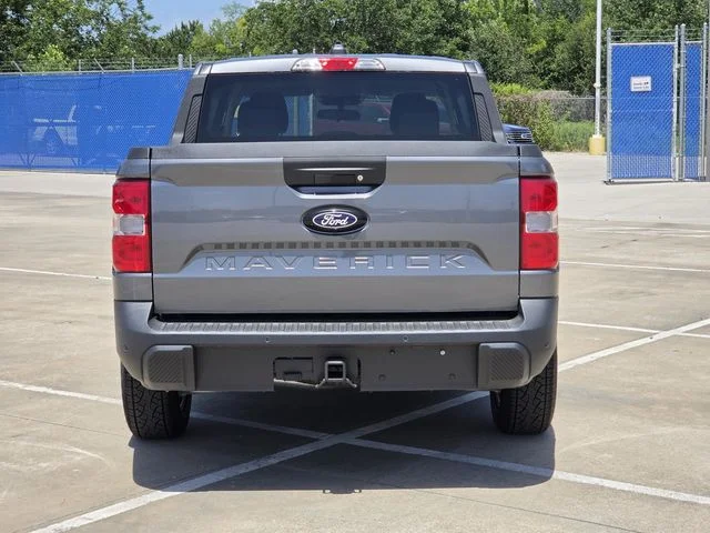 New 2026 Carbonized Gray Metallic Ford XLT image 7