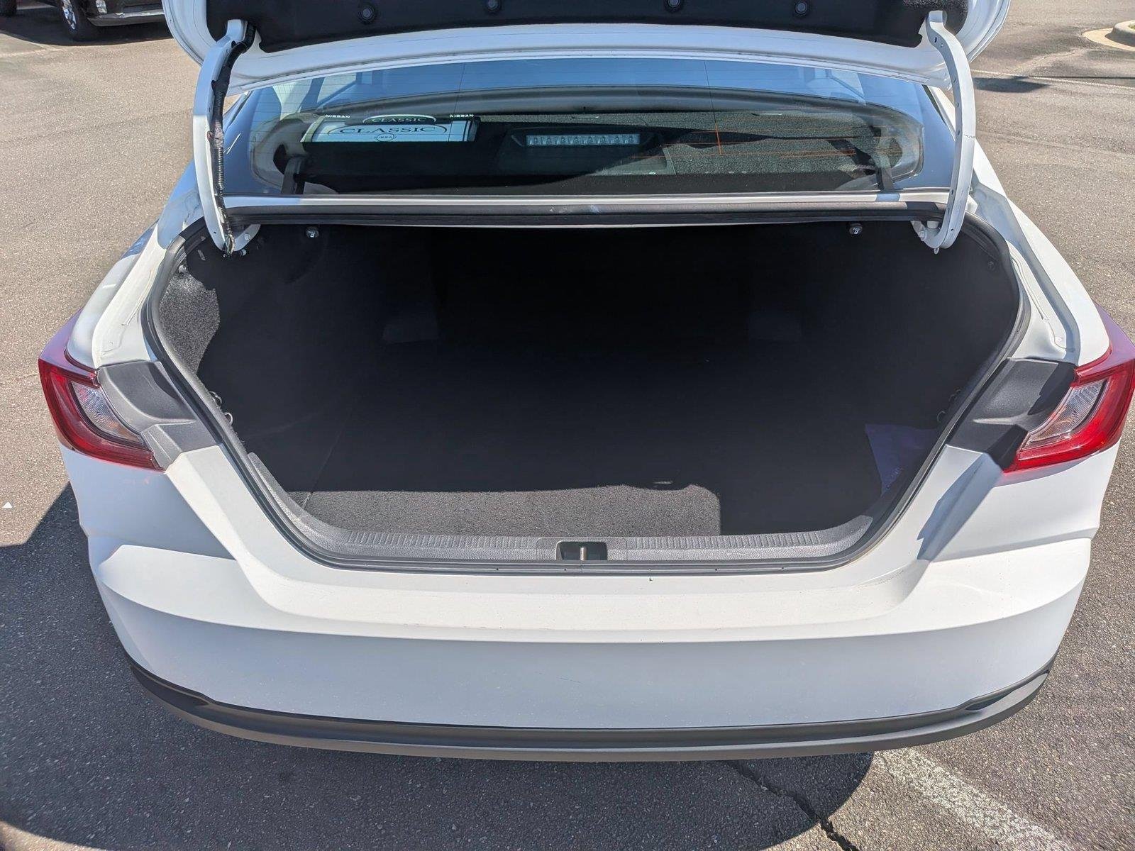 Used 2025  TOYOTA  image 33