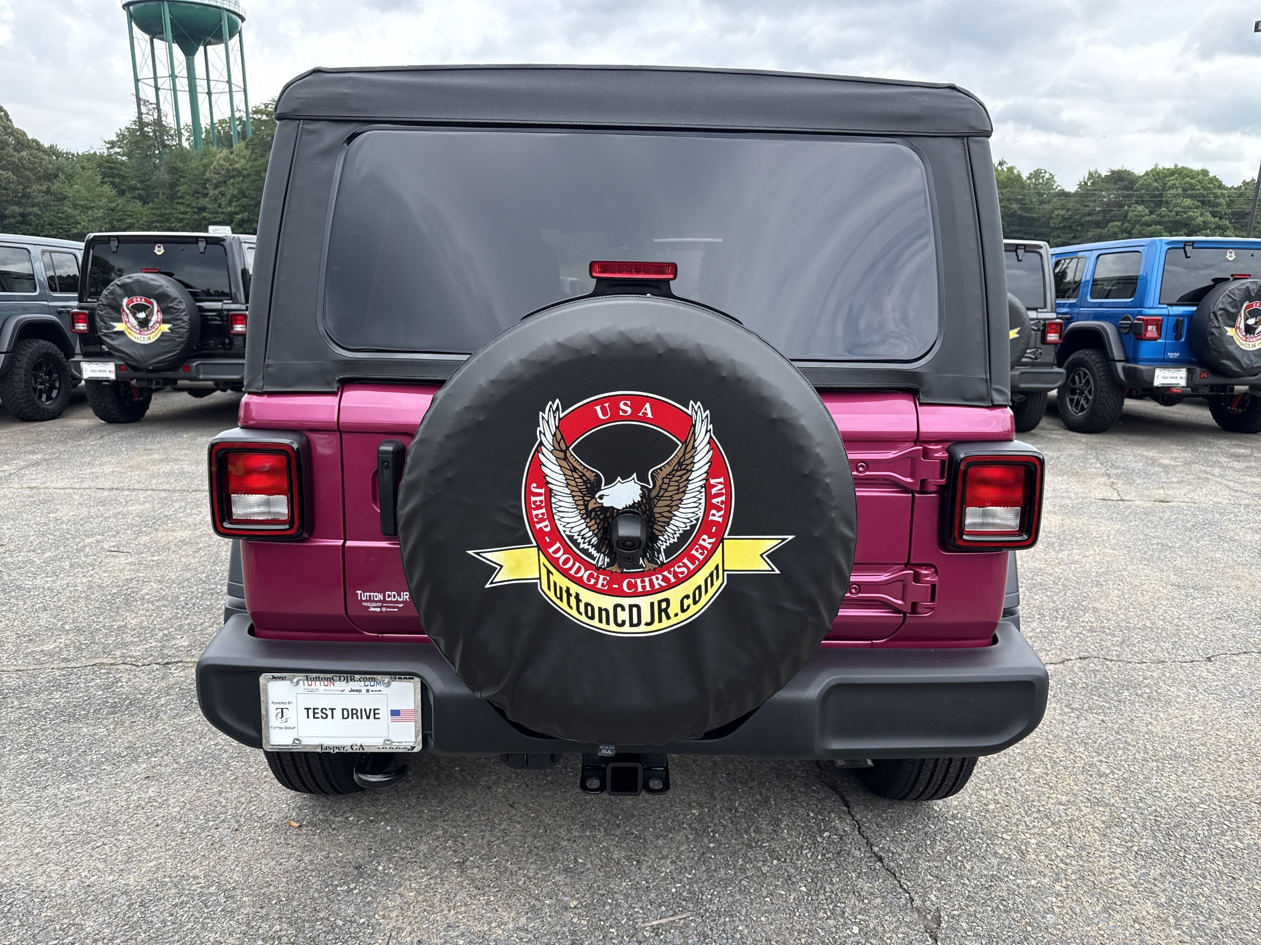 New 2026 Tuscadero Pearlcoat Jeep Sport S image 6
