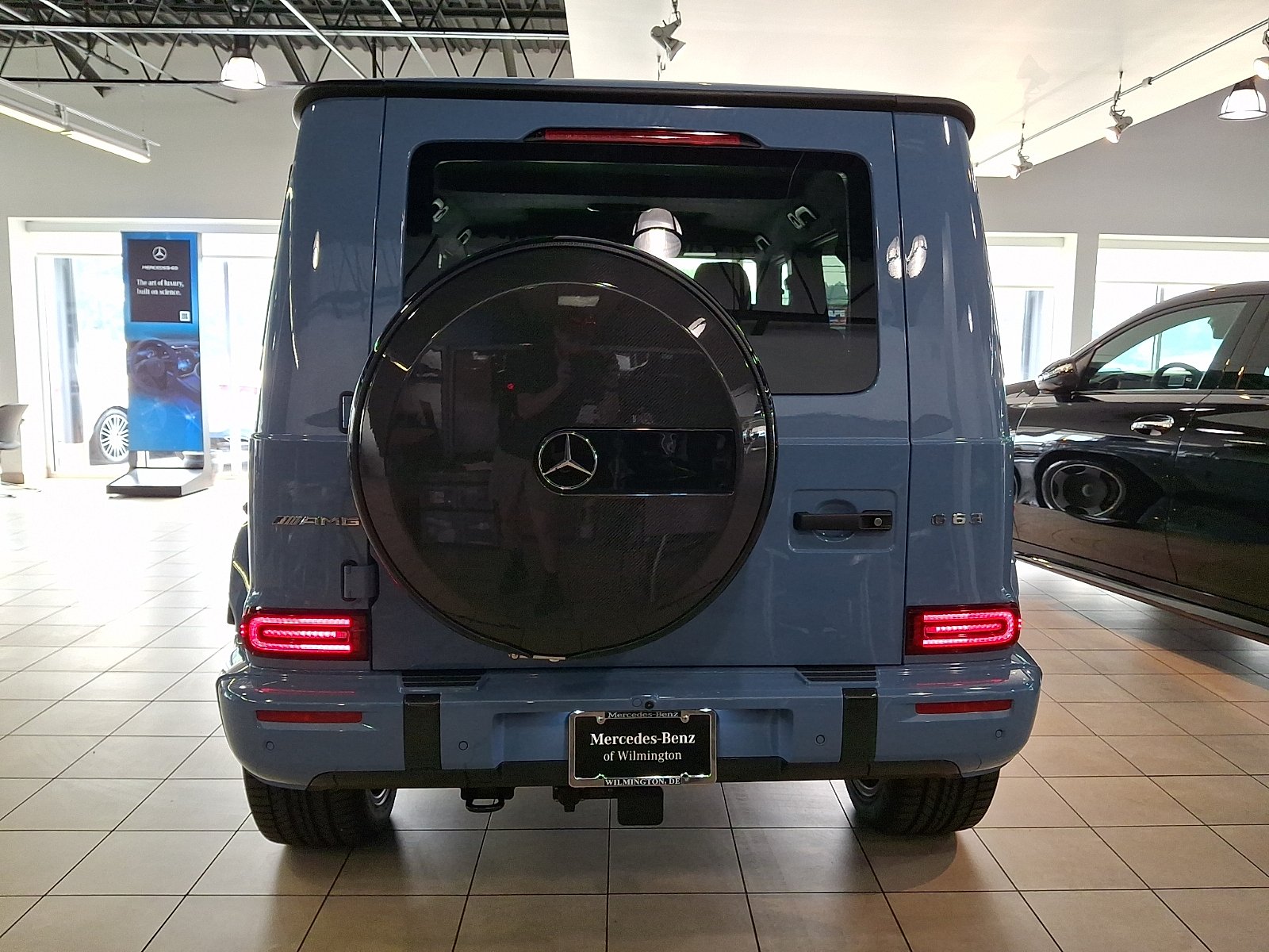 New 2027 MANUFAKTUR Signature China Blue - 934 Mercedes-Benz AMG® G 63 image 5
