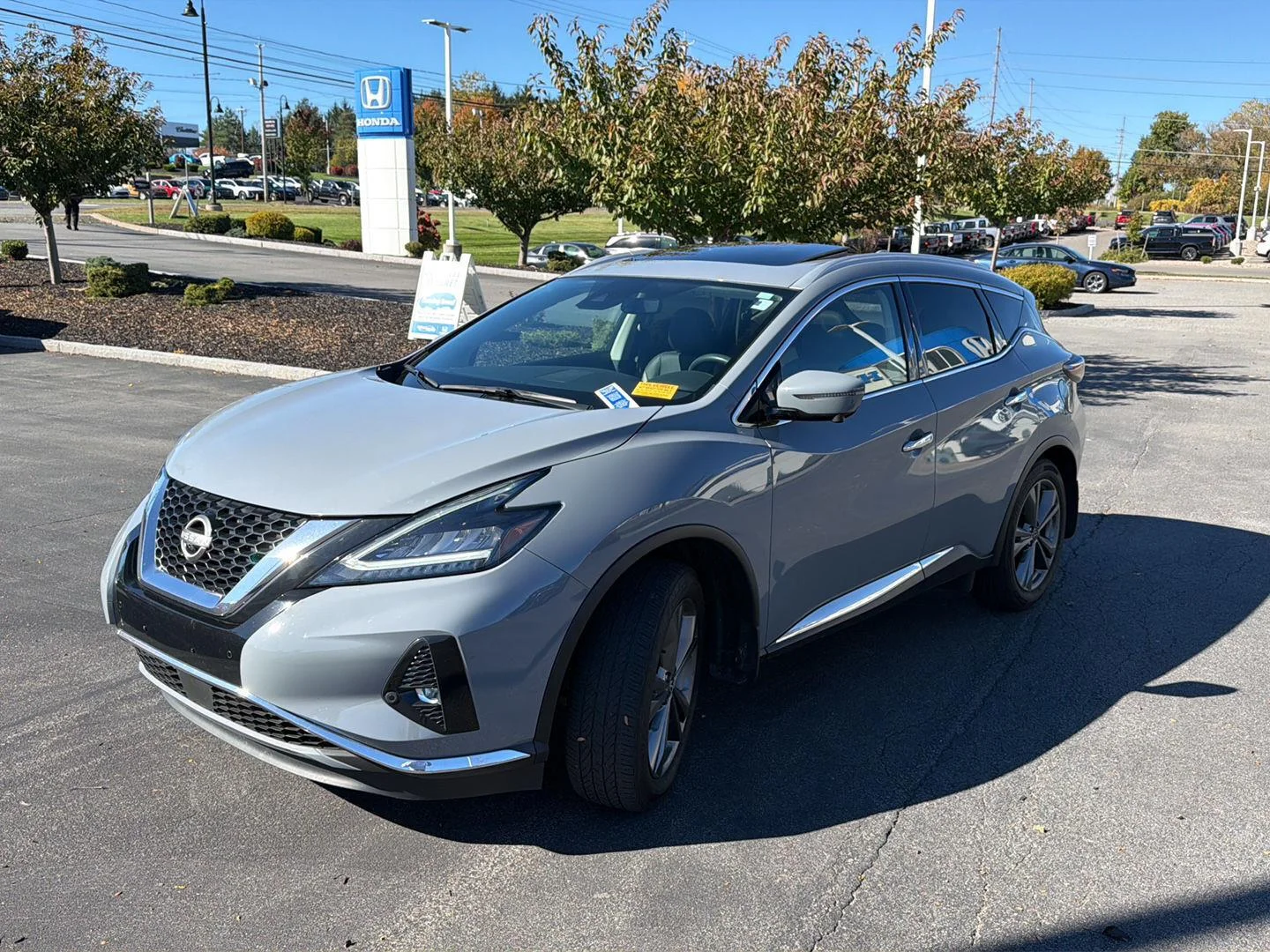 Used 2024 Boulder Gray Pearl Nissan Platinum image 3