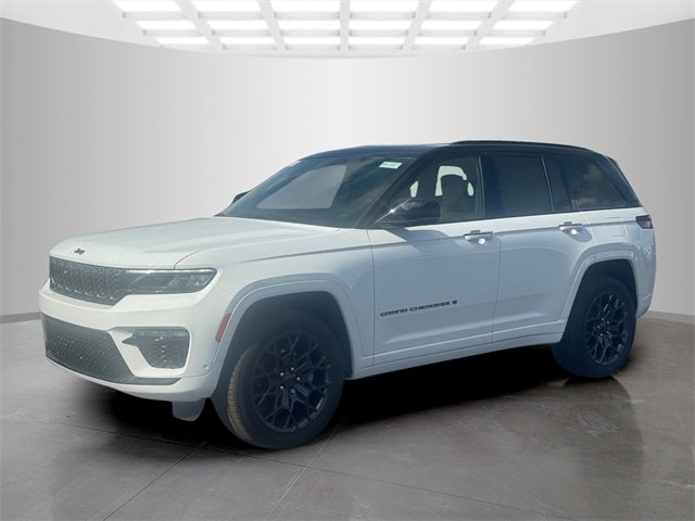 2025 Jeep Grand Cherokee Summit Reserve photo 3