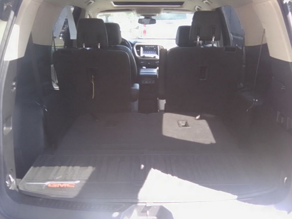 Used 2017 White GMC Denali image 5